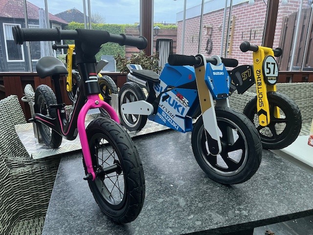 Foto: Loopfiets Grand Prix op Koningsdag in Oosterwolde