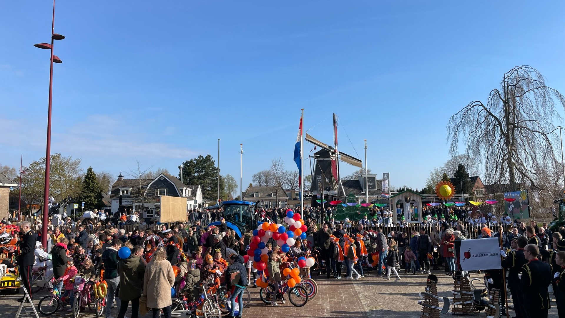 Foto: Oranjefeest in Oostendorp