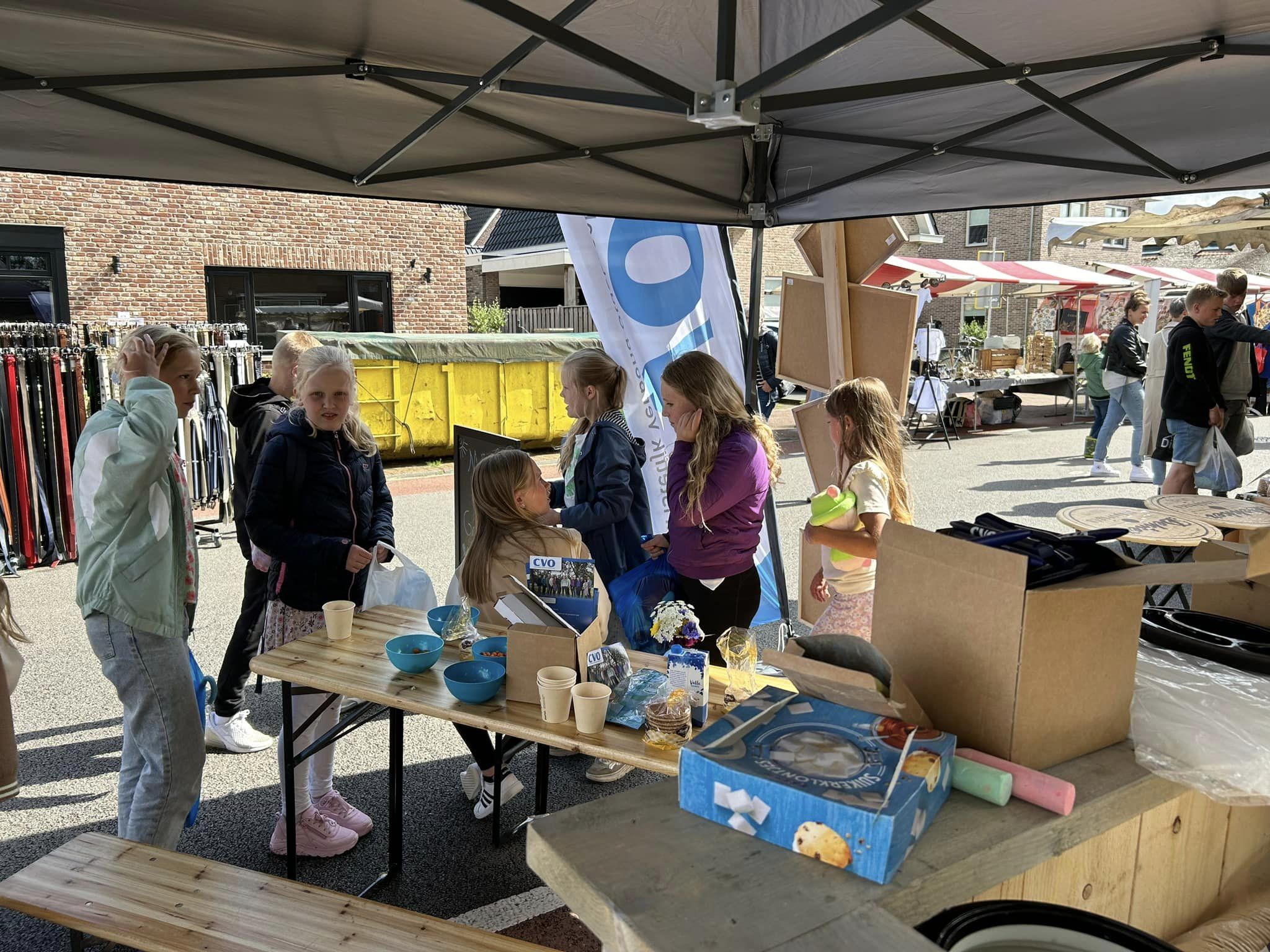 Foto: Geslaagde Broekermarkt voor CVO