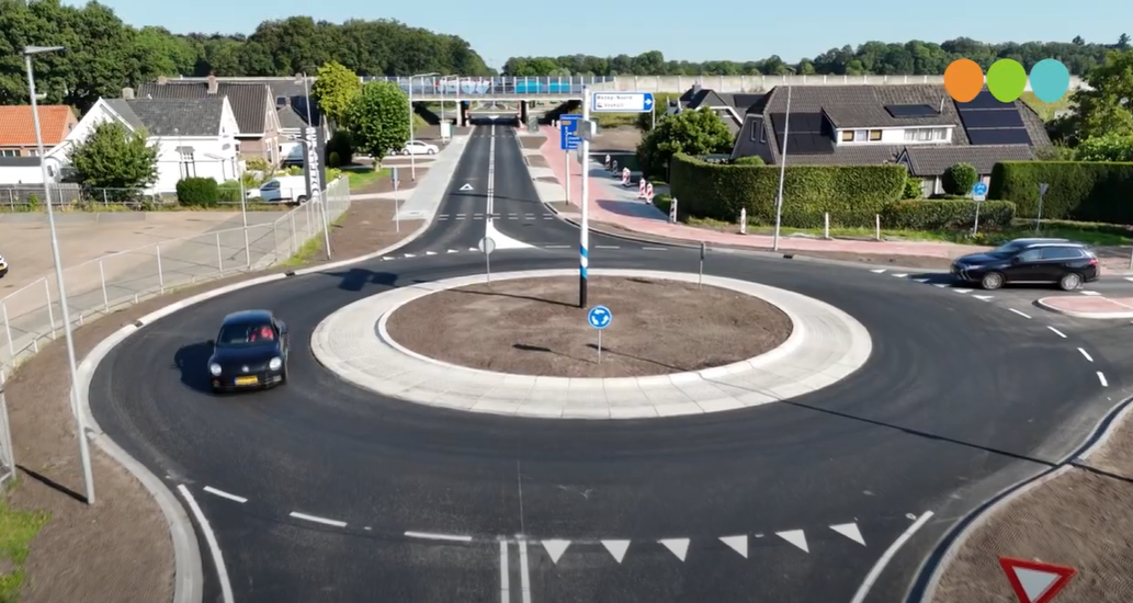 Foto: Dronebeelden laatste werkzaamheden aan de nieuwe aansluiting A28 Wezep