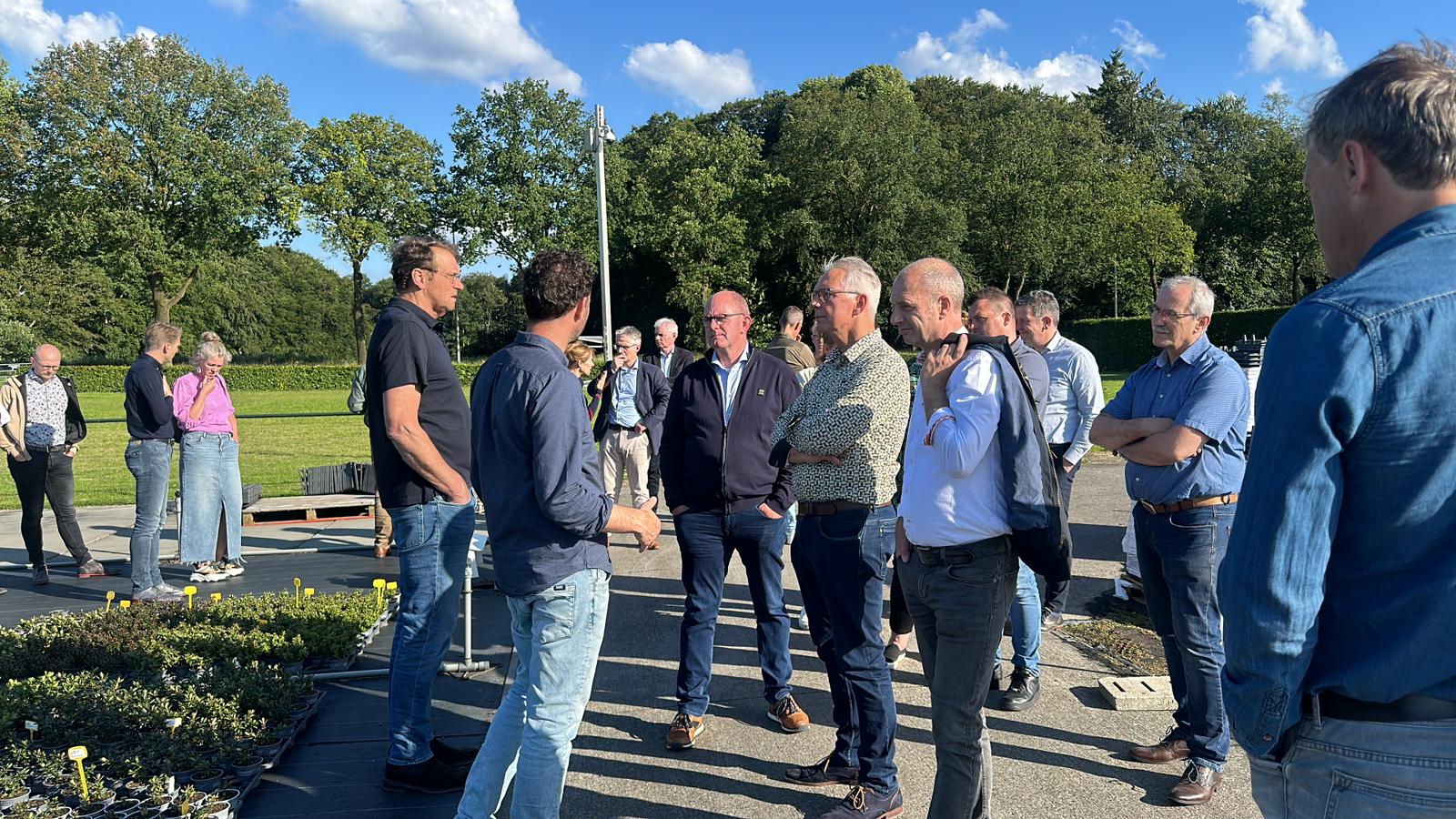 Foto: Bedrijvenkring Oldebroek op zomerborrel bij Edens Plants & Creations