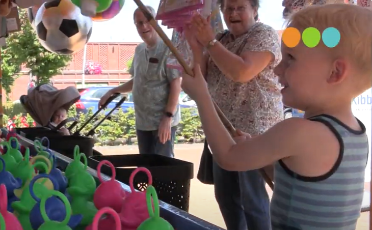 Foto: Ouderwets gezellig op Waanzinnige Woensdag in Wezep