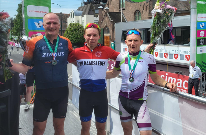 Foto: Dick Post 2e bij NK Raadsleden wielrennen