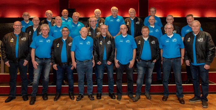 Foto: Mulderssingers geven concert aan bewoners van Viattence Wezep