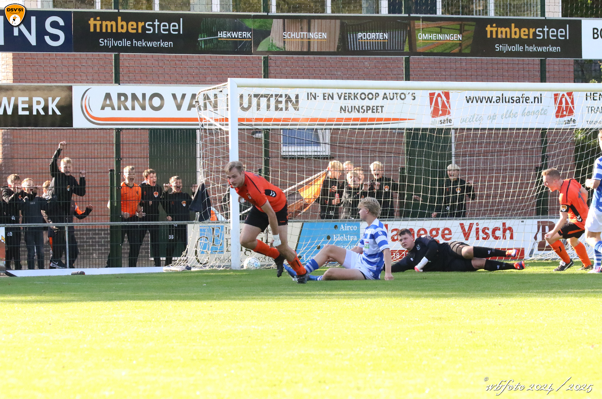 Foto: DSV krijgt loon naar werken in slotfase tegen ESC: 3 – 1 