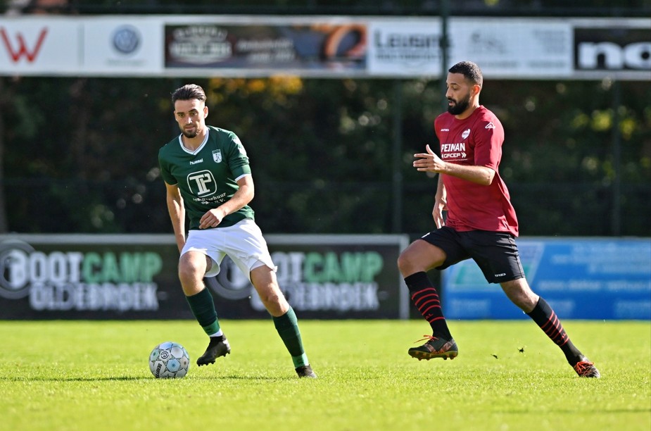 Foto: S.V. ’t Harde wint van Reaal Dronten