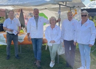 Foto: Laura Dillen raadt juiste aantal pepermuntrolletjes