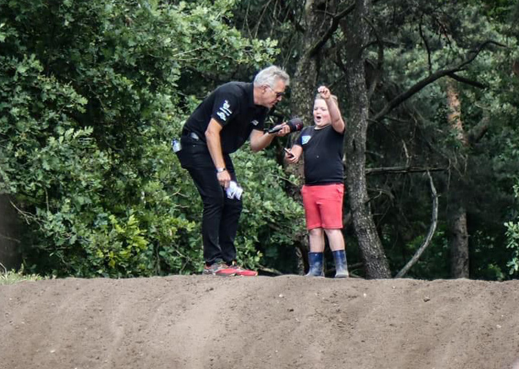 Foto: Tygo van Hooren (8) krijgt uitnodiging voor de Zwarte Cross