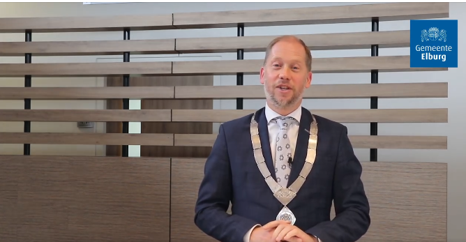 Foto: Burgemeester Rozendaal van Elburg: de invloed van Elburg wordt groter in de regio.