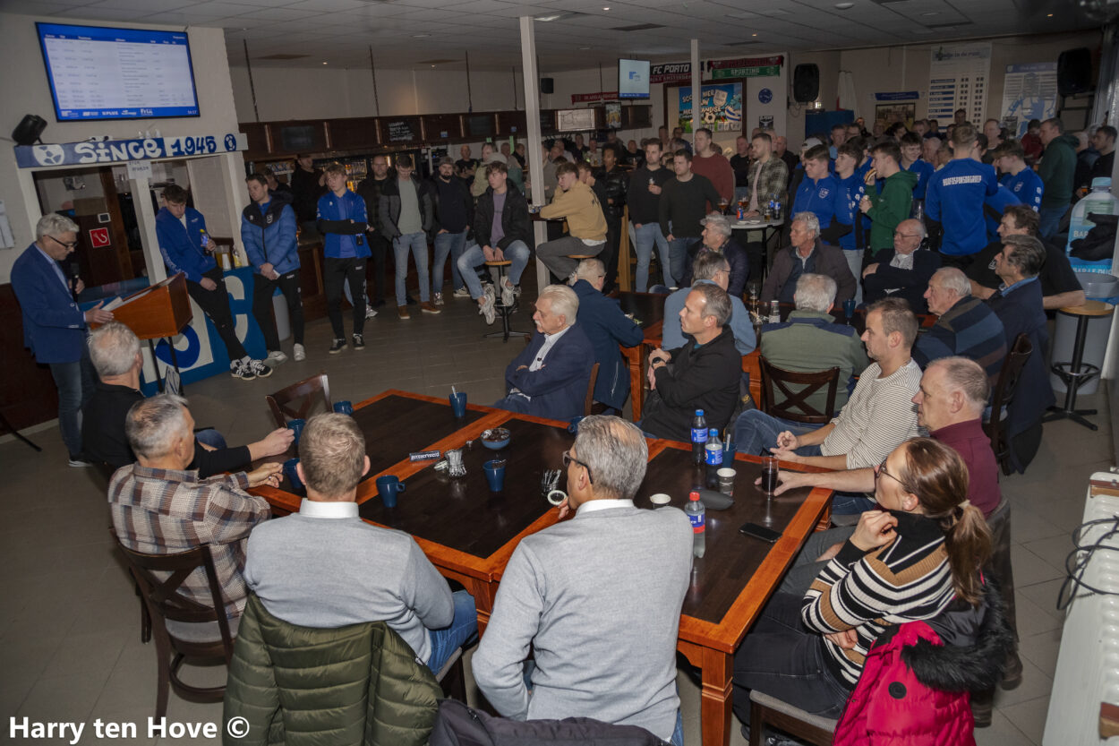 Foto: Nieuwjaarstoernooi senioren en nieuwjaarsreceptie Elburger SC