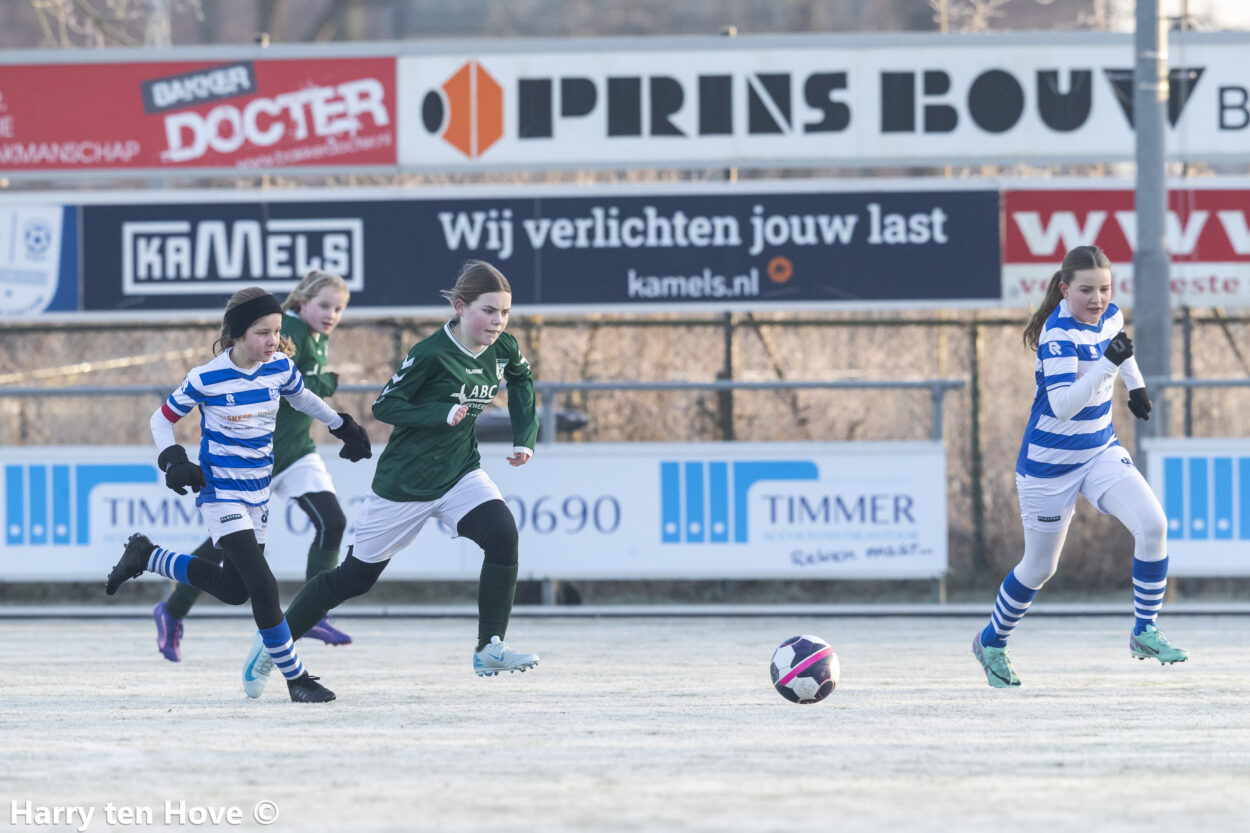 Foto: IJVV MO13-1 wint Cold Cup voetbaltoernooi MO13
