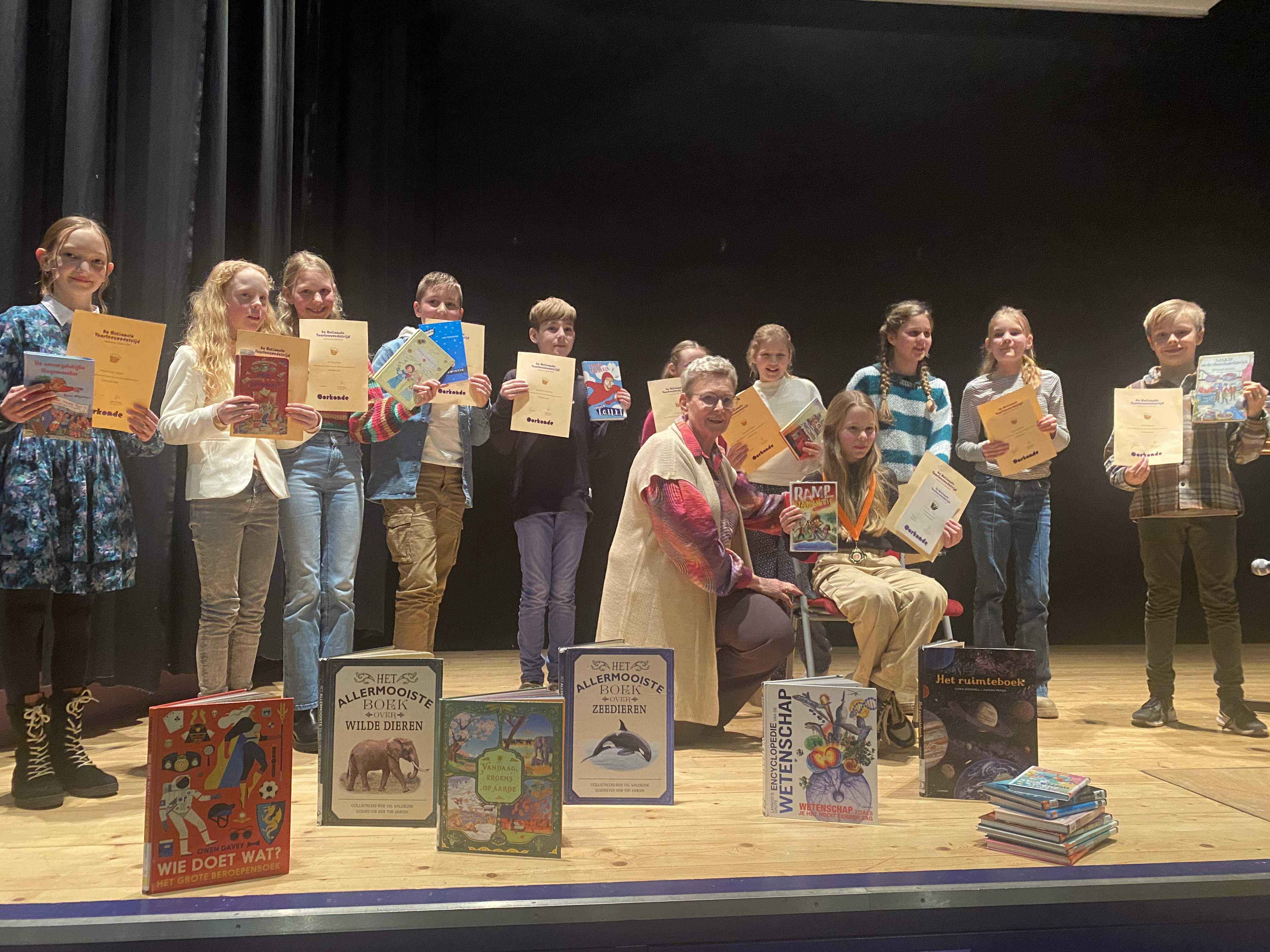 Foto: Norah Pap voorleeskampioen gemeente Oldebroek