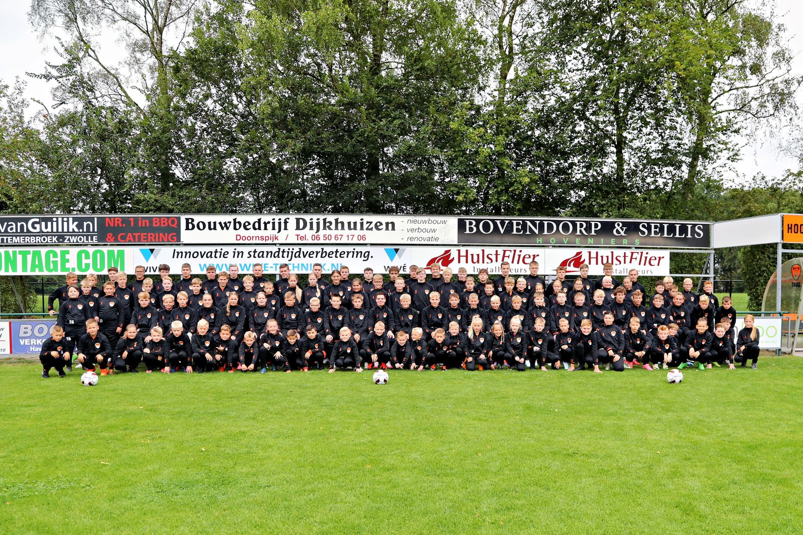 Foto: Reëel Estate nieuwe Hoofdsponsor Jeugd DSV'61