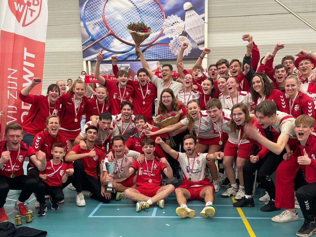 Foto: Rood-Wit wordt kampioen na winst tegen Pallas'08
