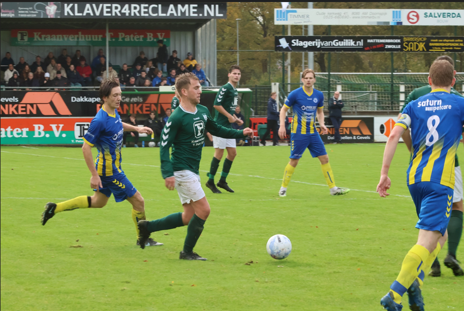 Foto: S.V. ’t Harde en Hatto Heim delen de punten na boeiend duel: 2-2