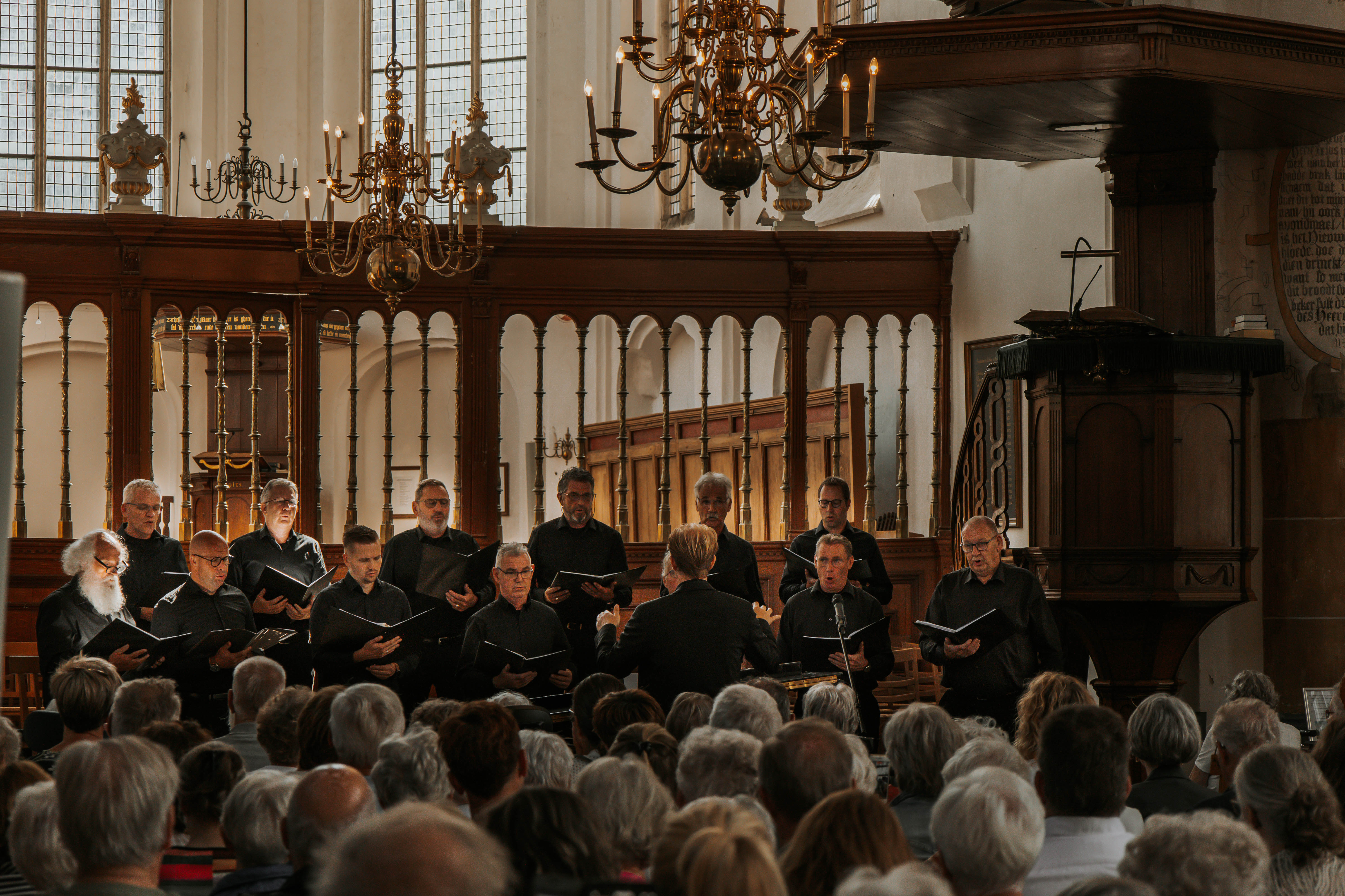 Foto: Uniek kerstconcert (12,5 jarig jubileum) Veluws Mannenensemble