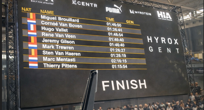 Foto: Corné van Boven in actie bij HYROX Gent