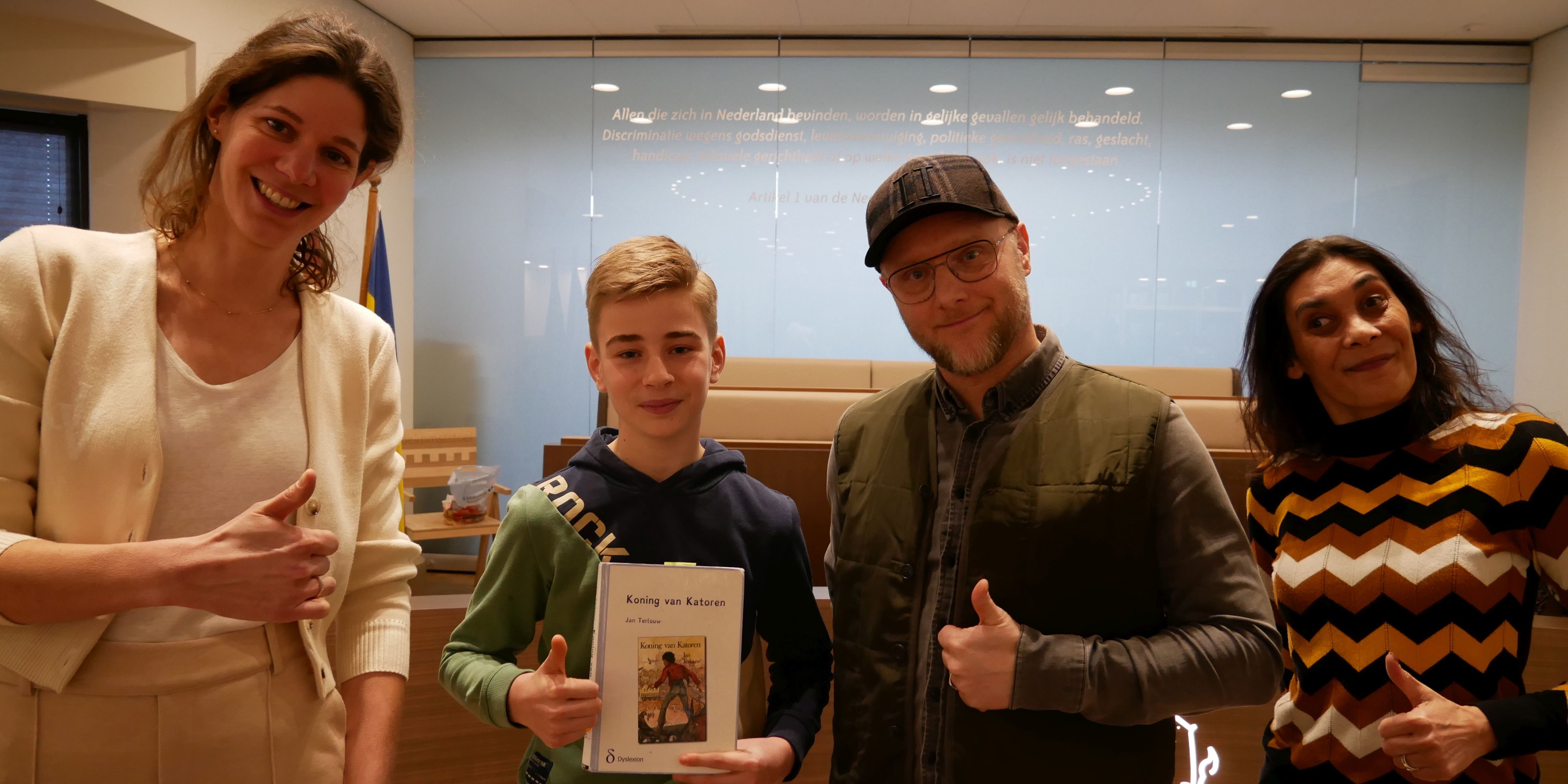Foto: Tim Bonestroo (12) uit Nunspeet wint de voorleeswedstrijd Read2Me!