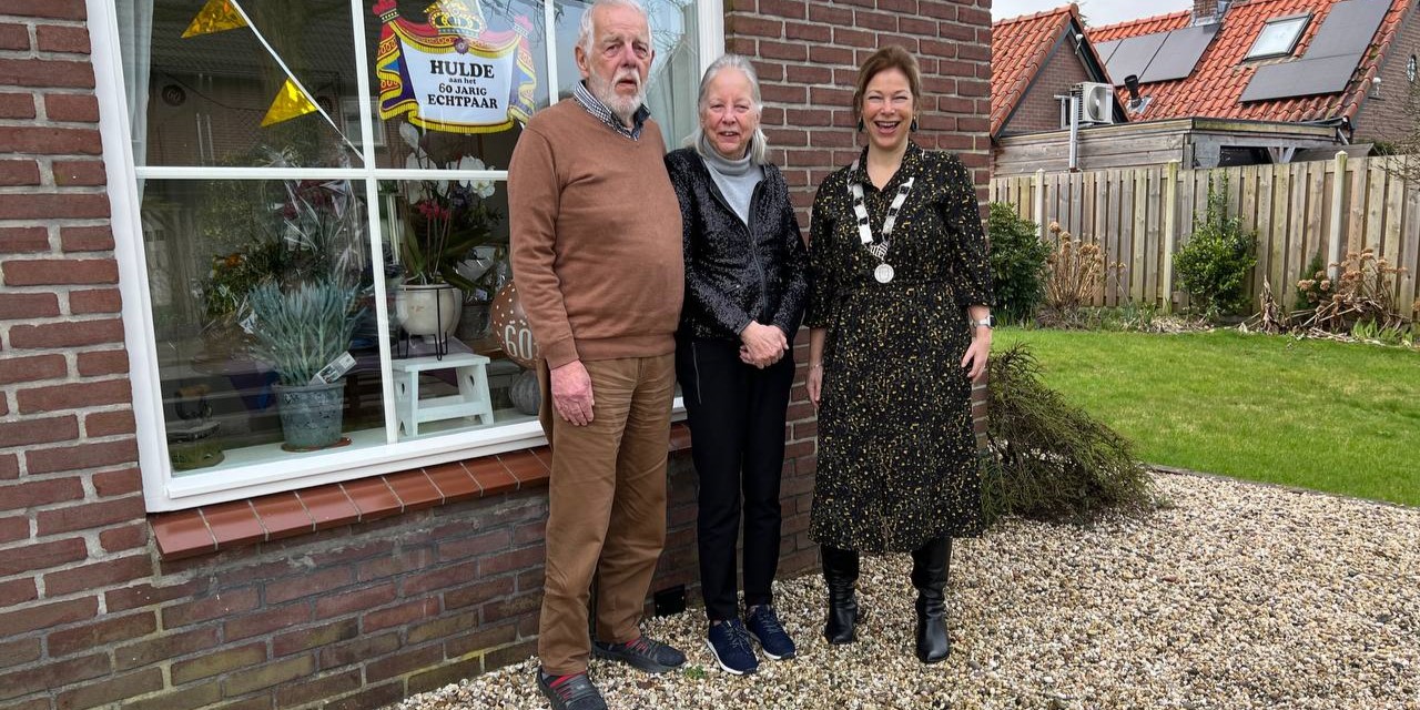 Foto: Echtpaar Kok - van Lochem al 60 jaar bij elkaar, nu een diamanten paar