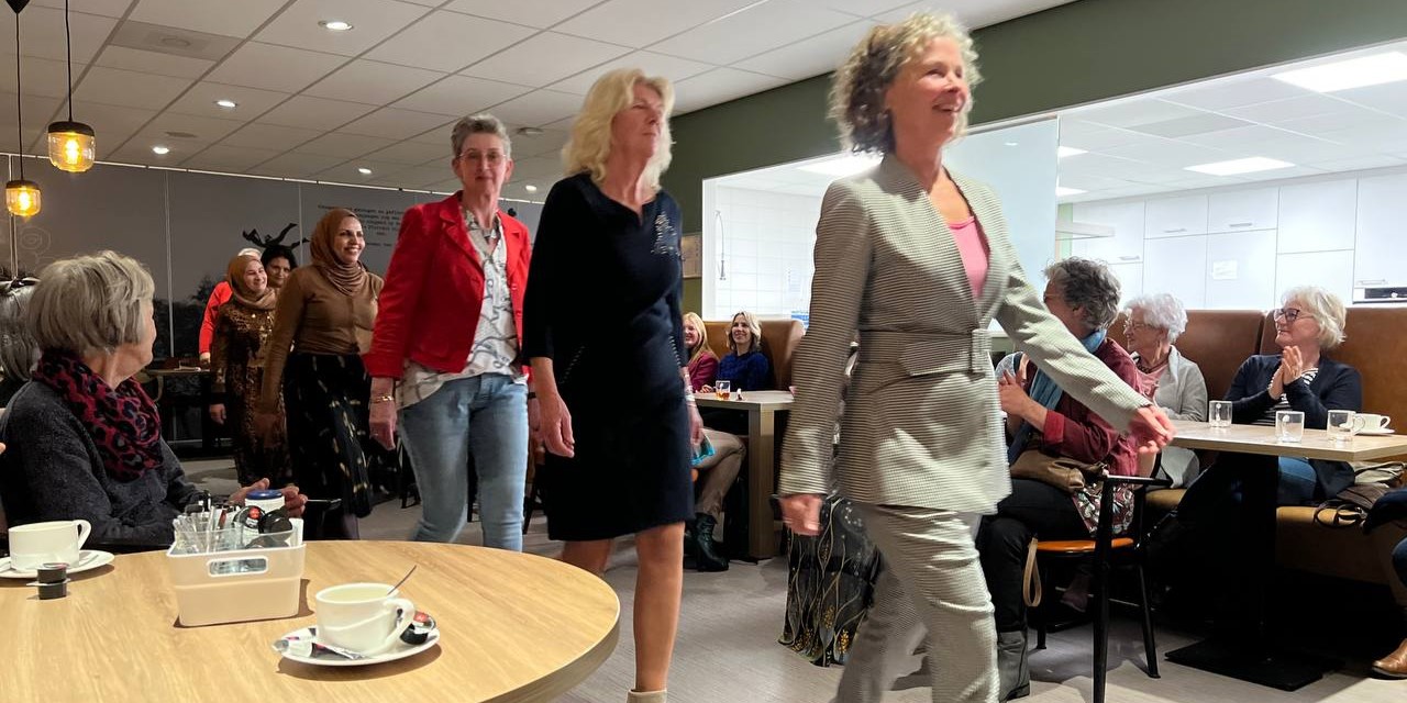 Foto: Internationale Vrouwendag lokaal gevierd in WOC De Veluwse Heuvel 