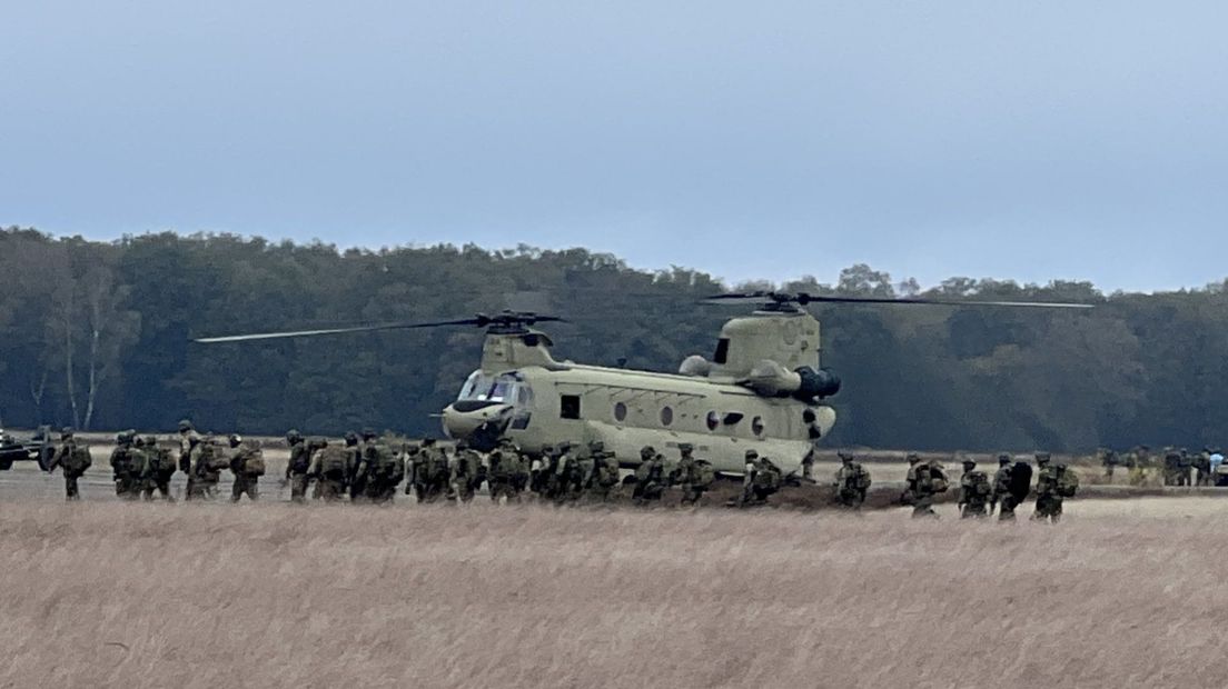 Foto: Gelderse zorgen om schieten en laagvliegen door Defensie
