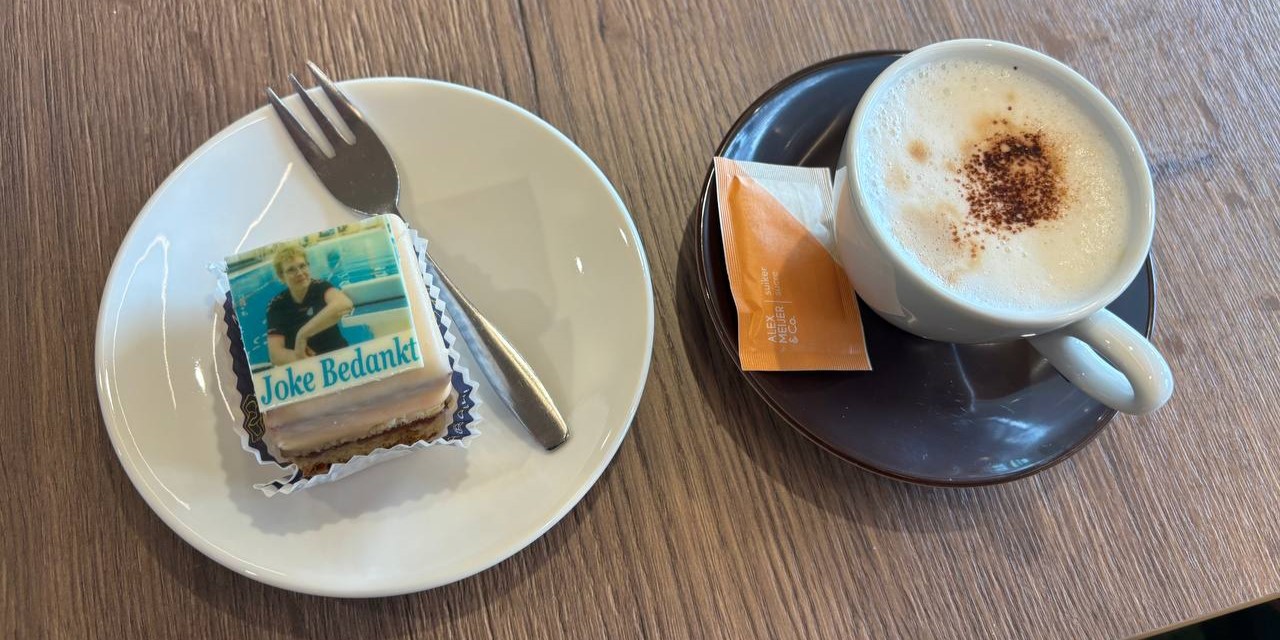 Foto: Na vijftig jaar neemt zweminstructrice Joke Passchier (67) afscheid van haar geliefde baan