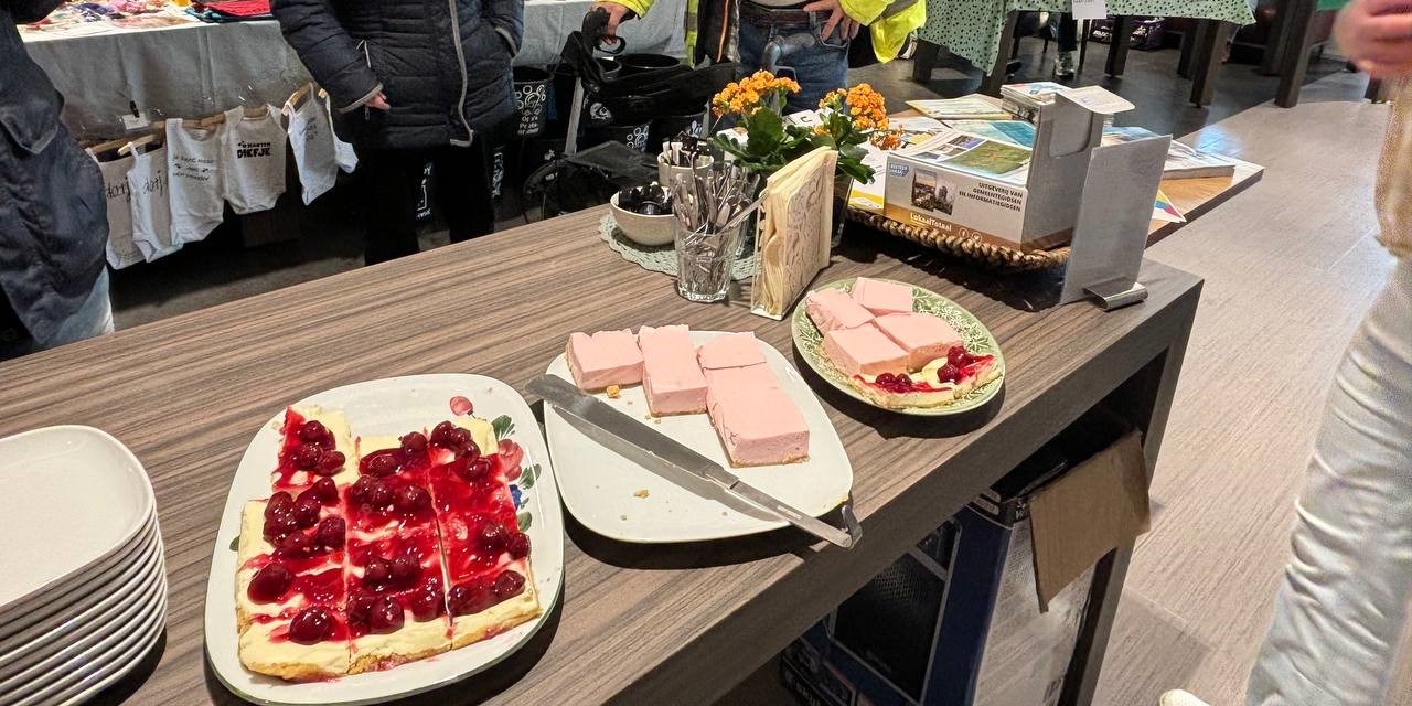 Foto: Zonnige Lentemarkt bij WOC de Binnenhof: ‘Voor iedereen’