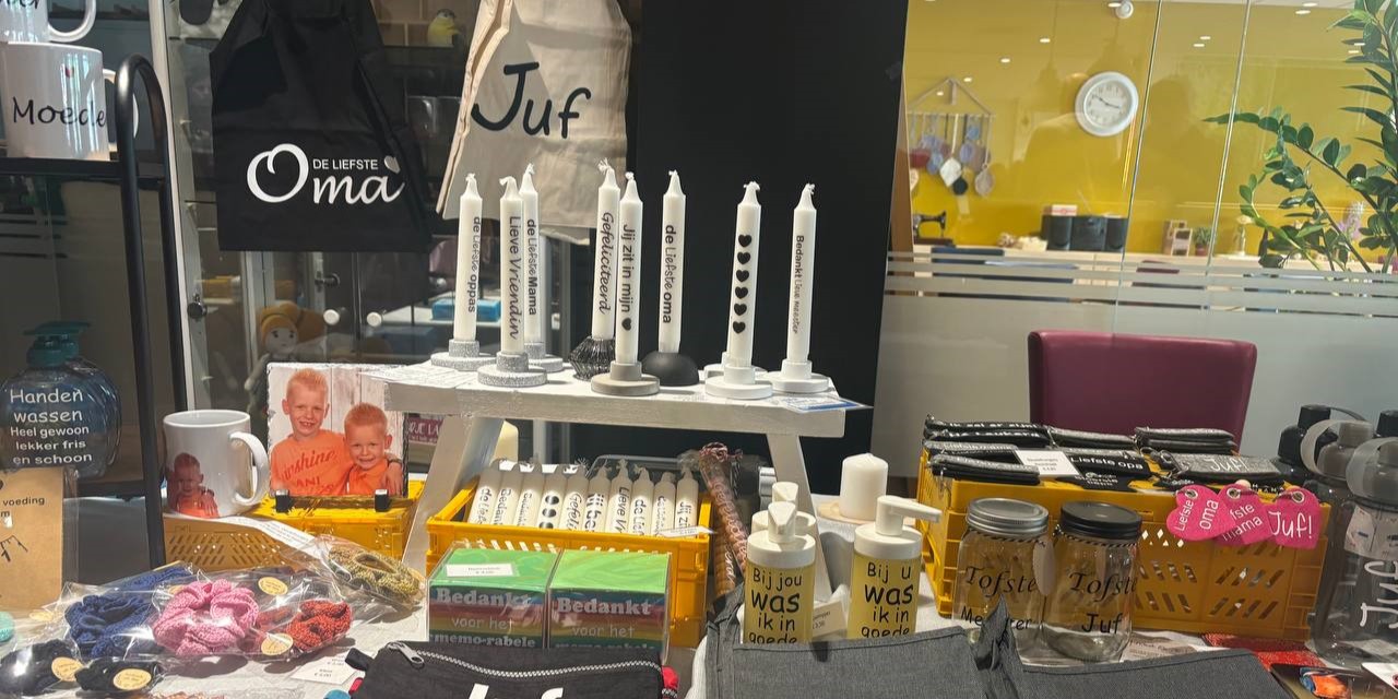 Foto: Zonnige Lentemarkt bij WOC de Binnenhof: ‘Voor iedereen’