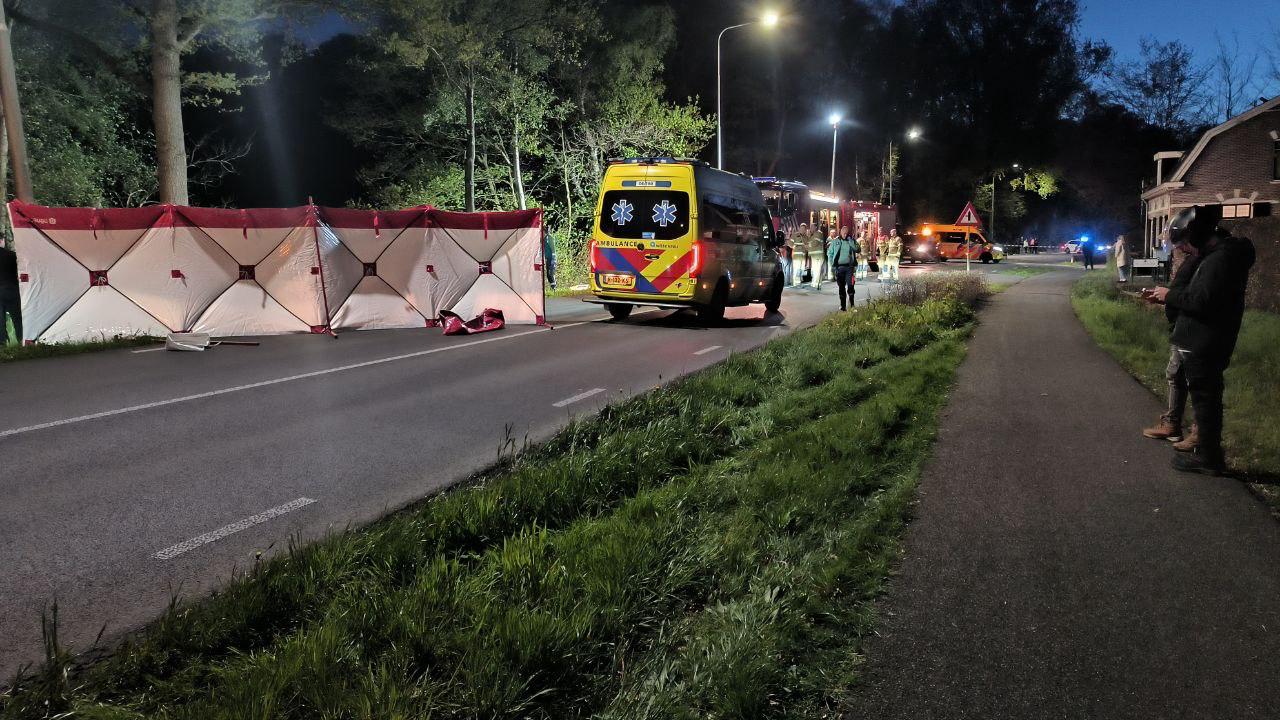 Foto: Up-date | Motorrijder overleden bij eenzijdig ongeval Hulshorst