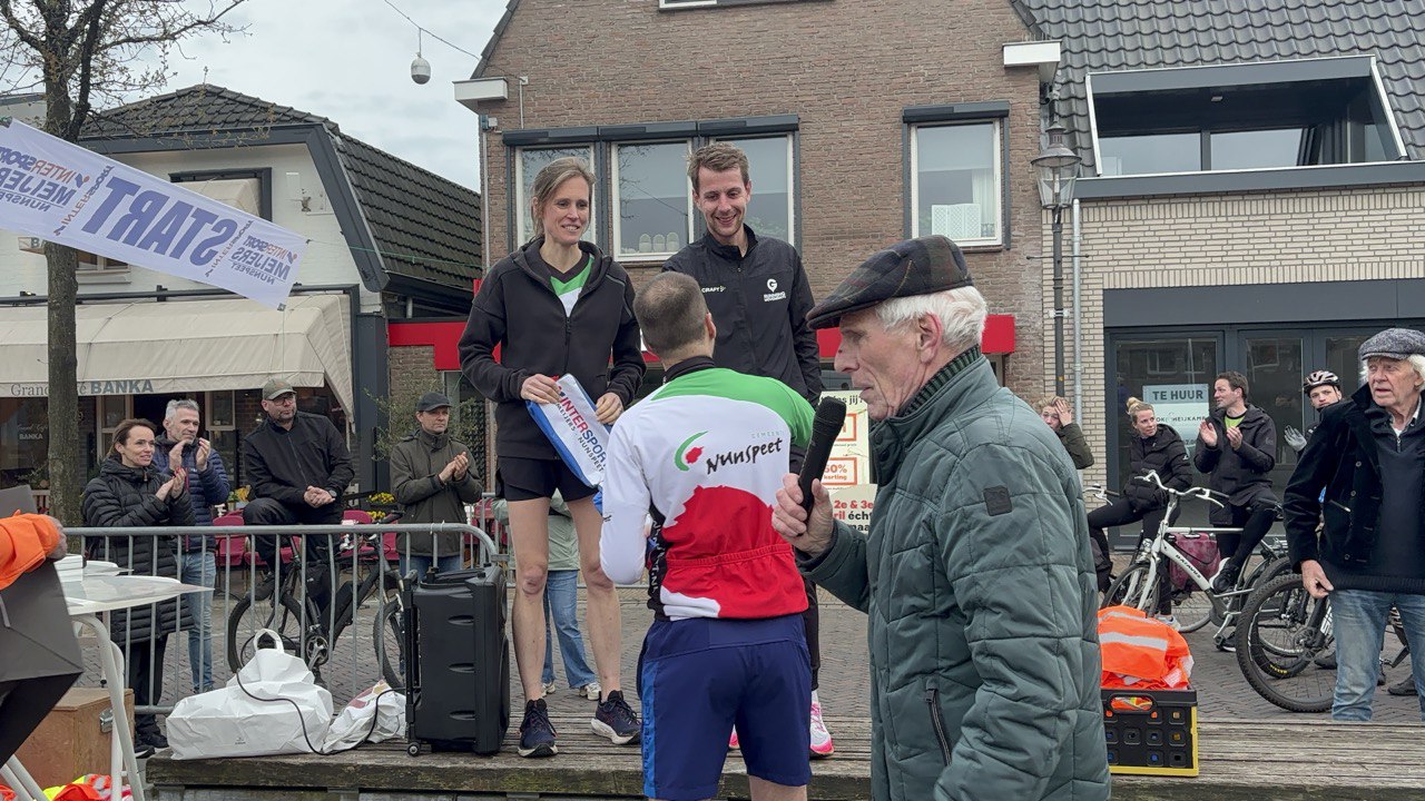 Foto: VIDEO: Dit was de Oranjeloop 2024 in het centrum van Nunspeet