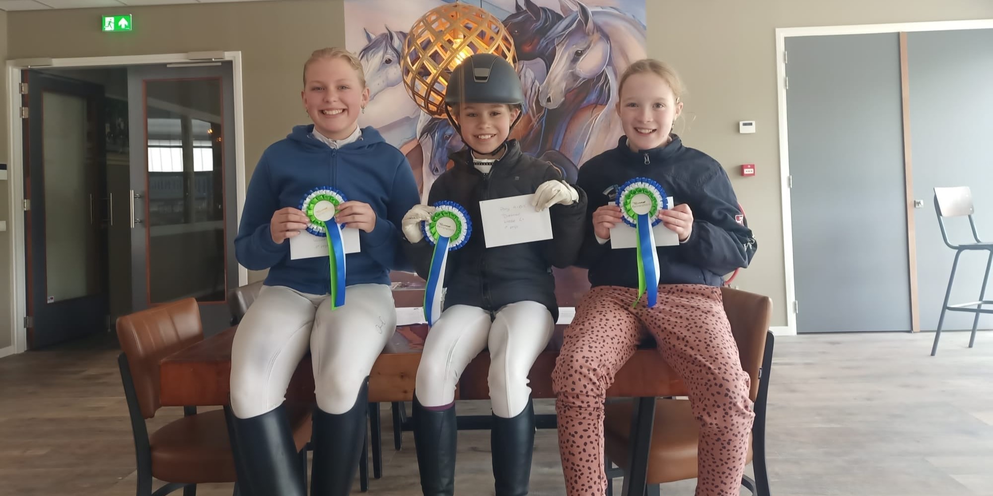 Foto: De amazones van Ponyclub Klein Maar Dapper kijken terug op een succesvolle week