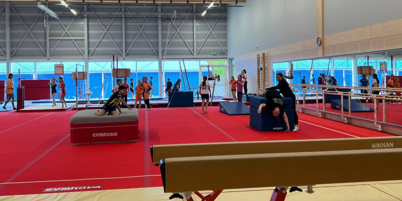 Foto: Ruim 1000 leerlingen groep 7 & 8 actief op Koningsdag 2024