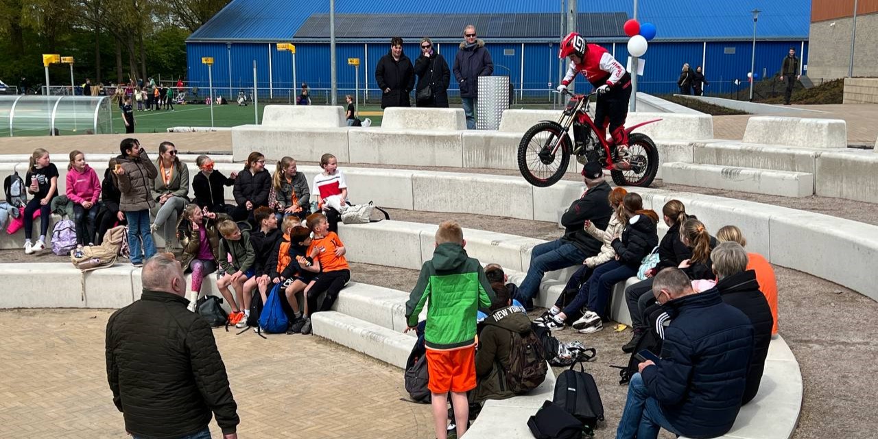 Foto: Ruim 1000 leerlingen groep 7 & 8 actief op Koningsdag 2024