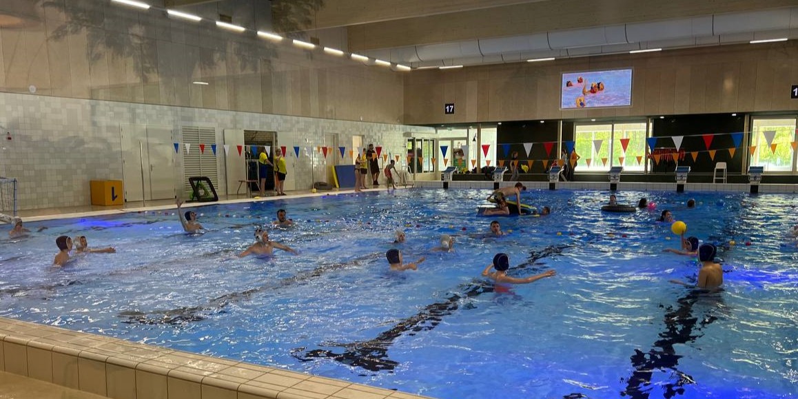 Foto: Ruim 1000 leerlingen groep 7 & 8 actief op Koningsdag 2024