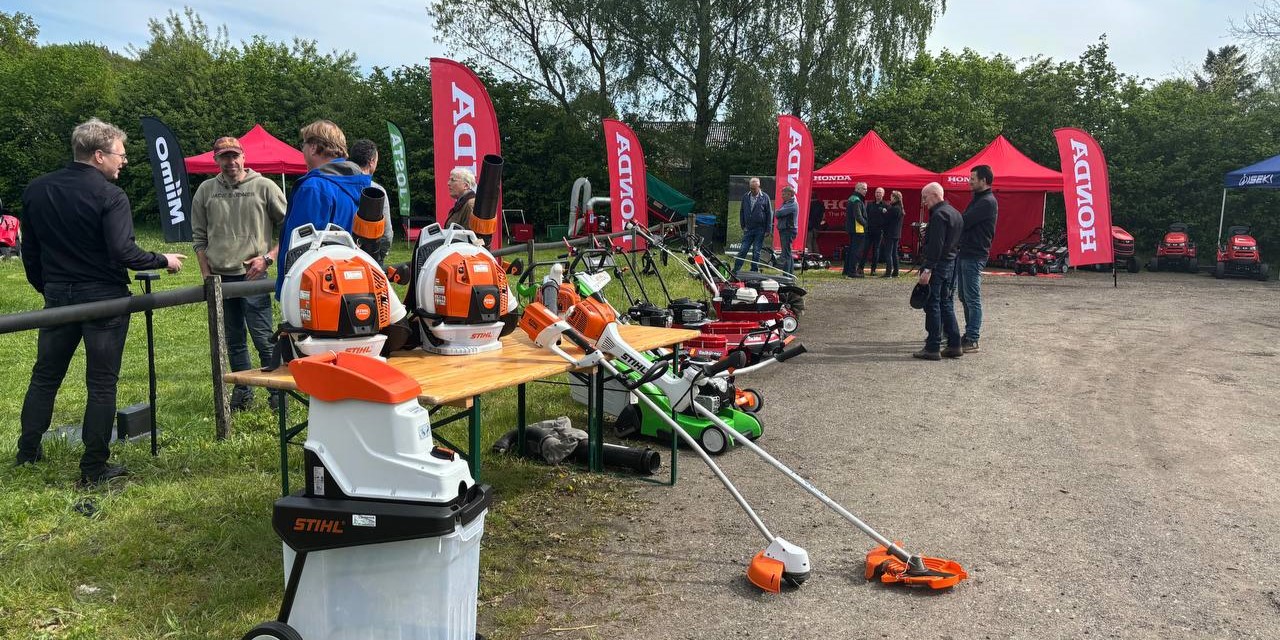 Foto: Manegeterrein de Bullenenk in Hulshorst omgetoverd tot Demo Dag