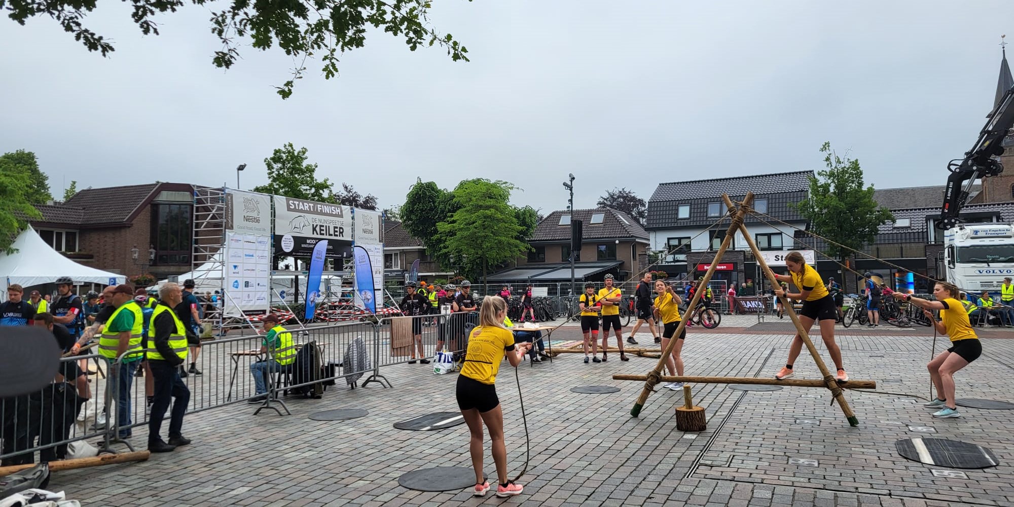 Foto: De Nunspeetse Keiler 2025: Sportieve strijd vol kracht, teamwork en adrenaline
