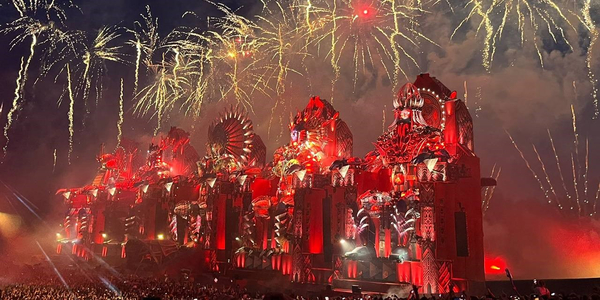 Foto: Dronten maakt zich op voor Defqon.1: extra verkeersdrukte verwacht