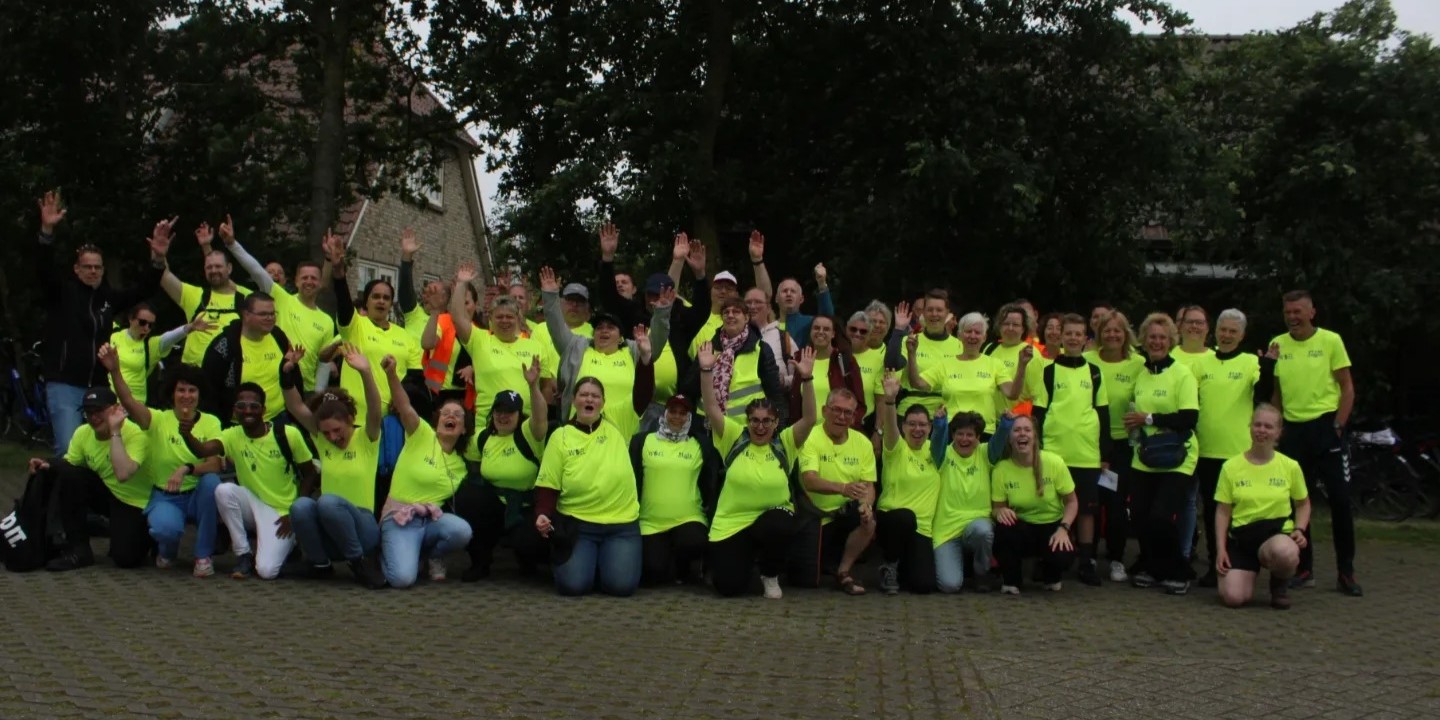 Foto: Better2Gether finisht gezamenlijk tijdens rondje Ameland