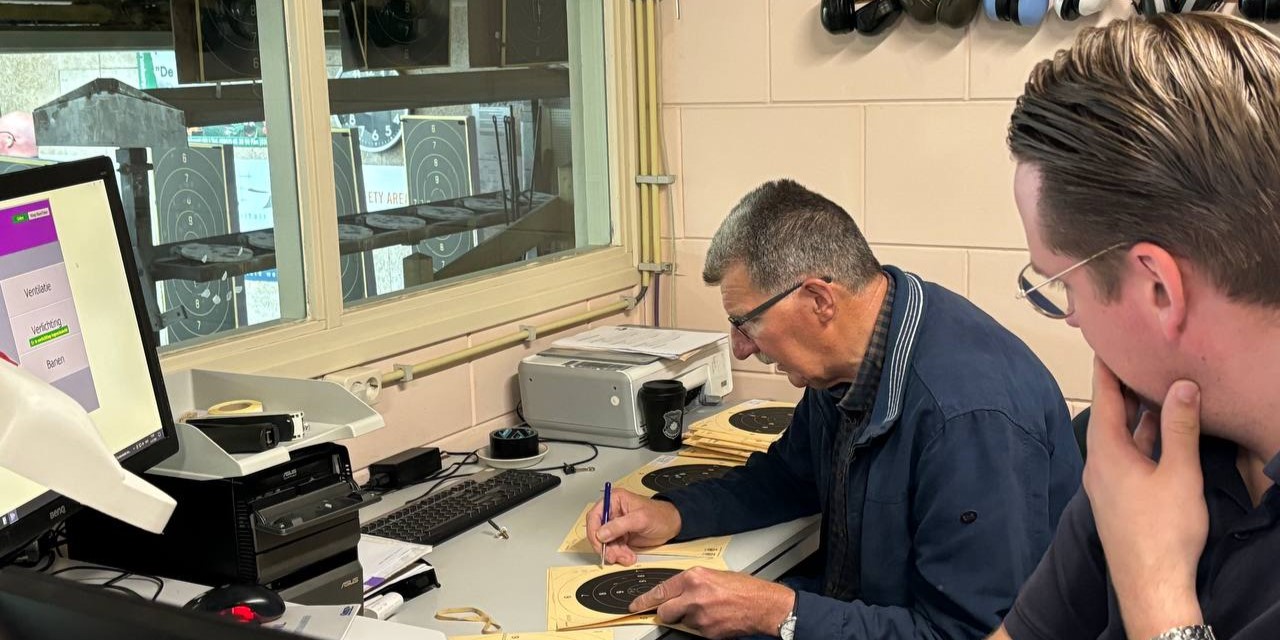 Foto: NK Meesterkaart bij Schietvereniging De Burgerwacht