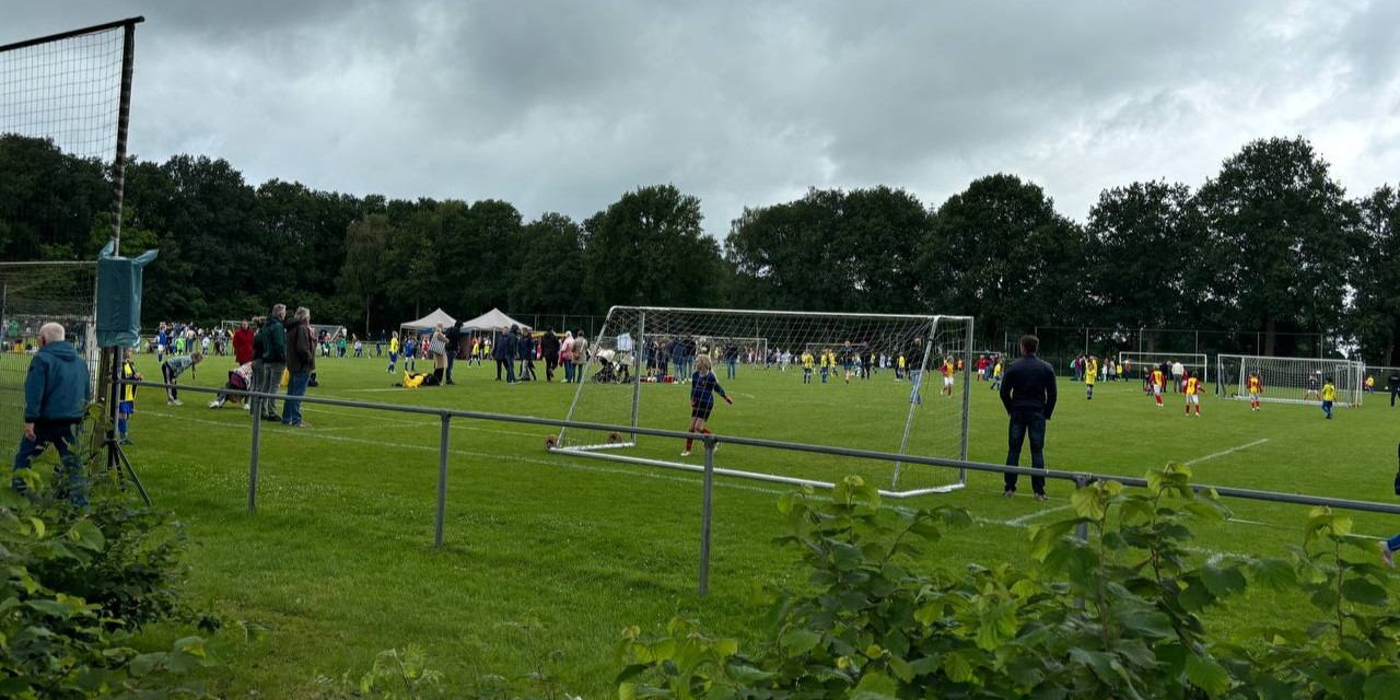 Foto: 15e editie van het Jumbo Binnendijk Toernooi in volle gang