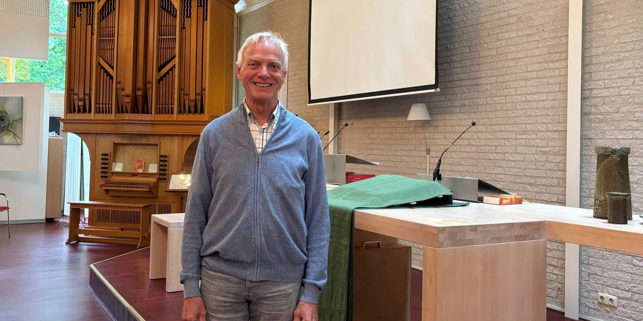 Foto: Dominee Gerrit Heuver gaat met Emeritaat: ‘Altijd de verbinding gezocht tussen mensen’