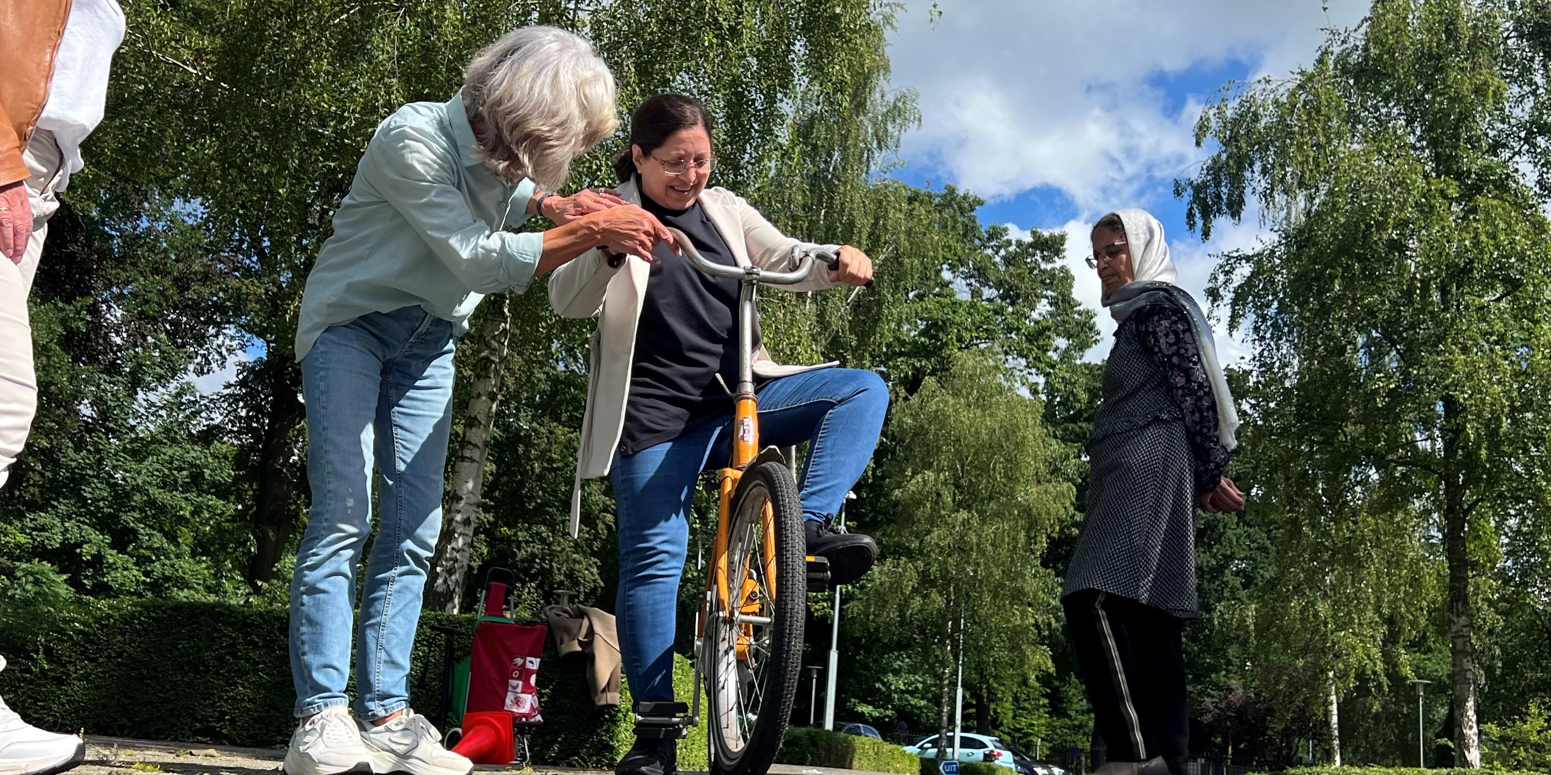 Foto: Fietsles voor en door vrouwen