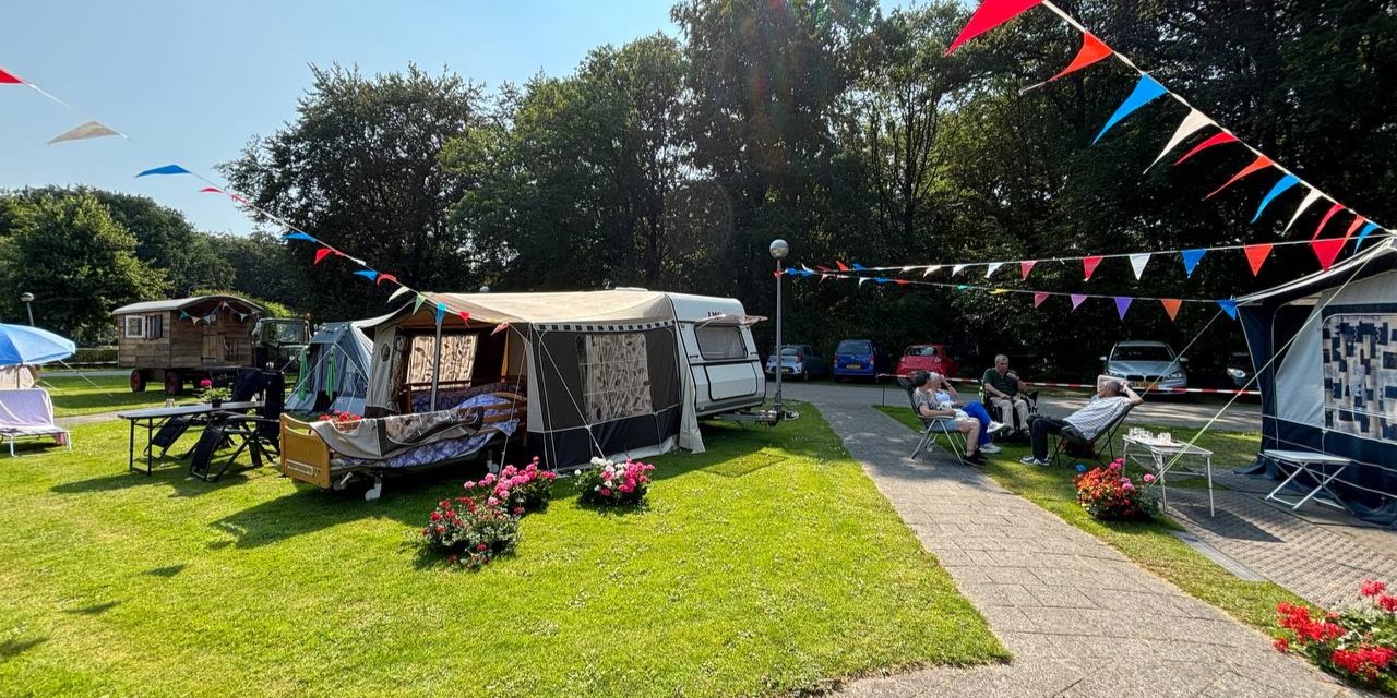 Foto: Jaap slaapt weer samen met geliefde tijdens campingweek Seewende: ‘Buitengewoon mooi’