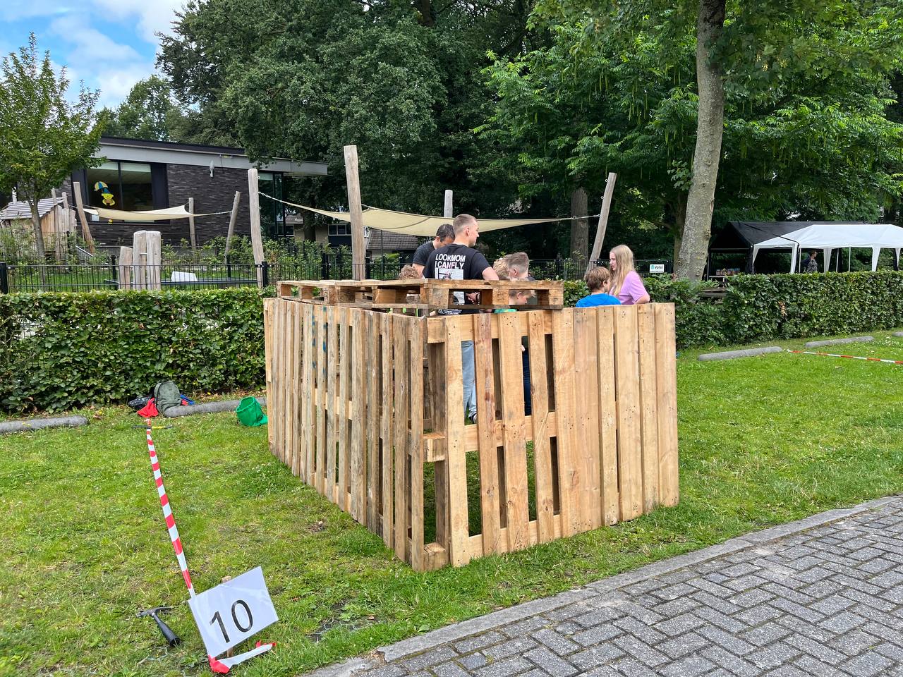 Foto: Houtdorp Nunspeet: “Samenwerken en plezier maken”