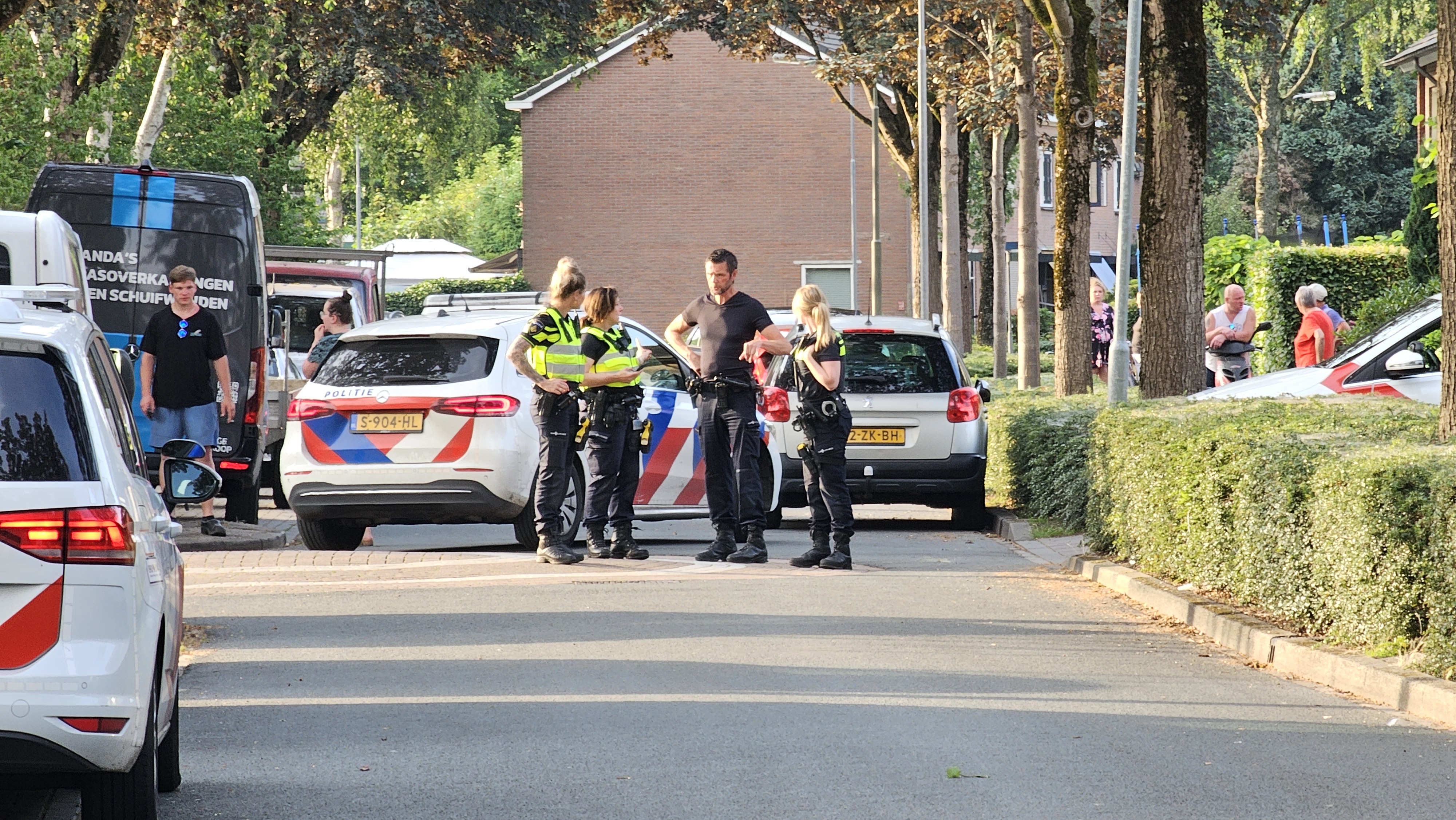 Foto: Politie houdt man aan na mishandeling