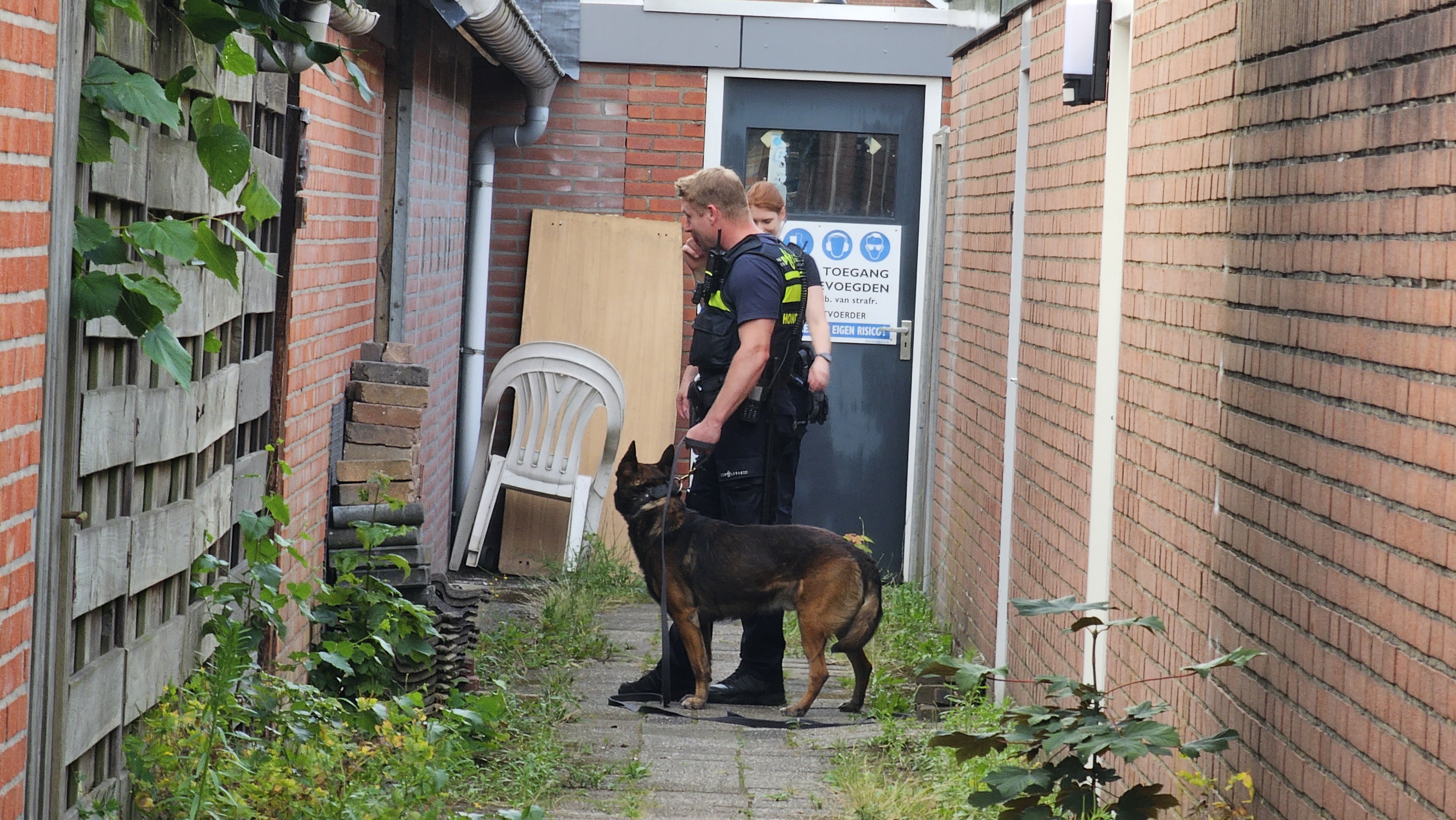 Foto: Politie houdt man aan na mishandeling