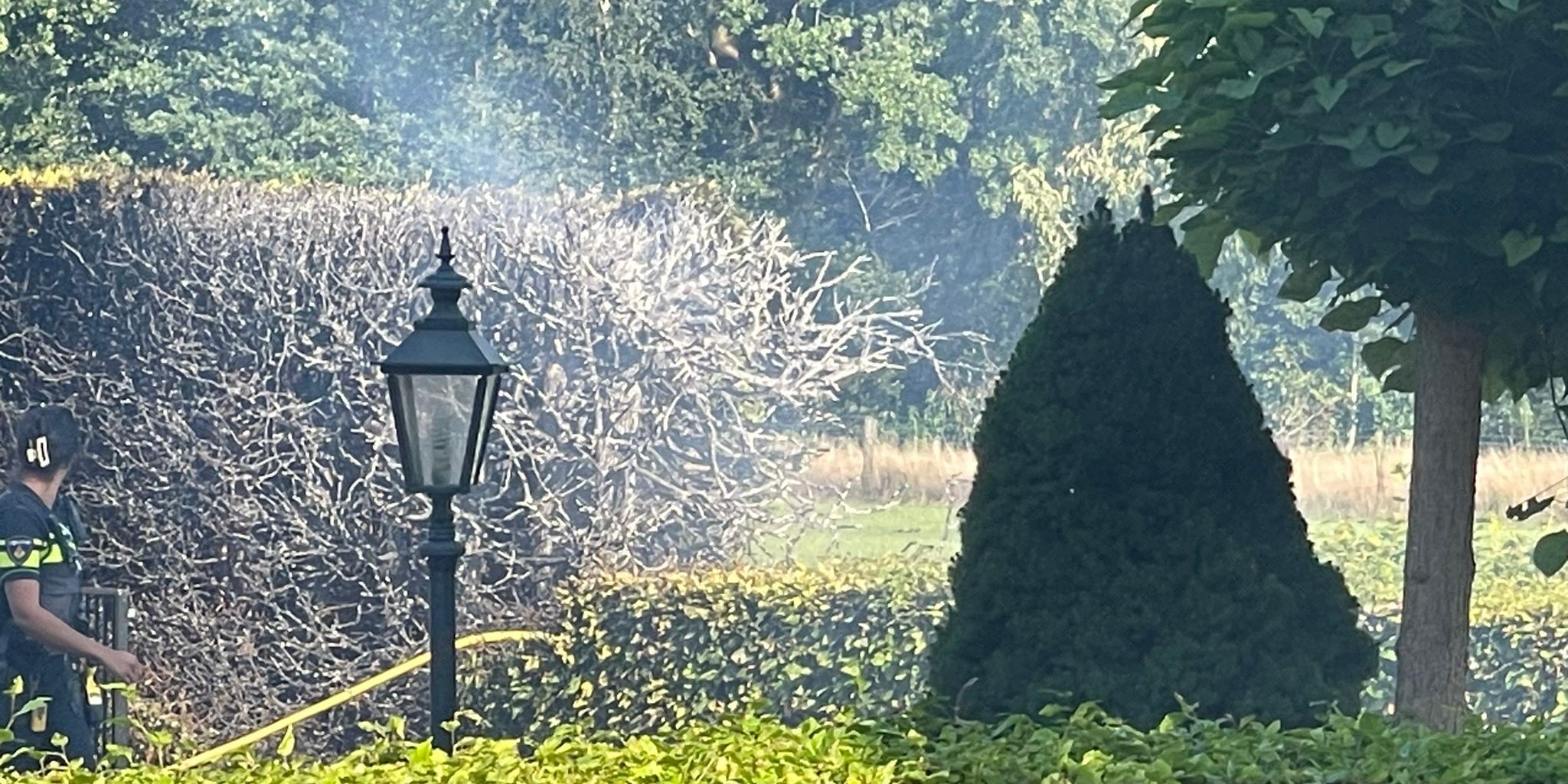 Foto: Snel optreden buurt voorkomt dakbrand