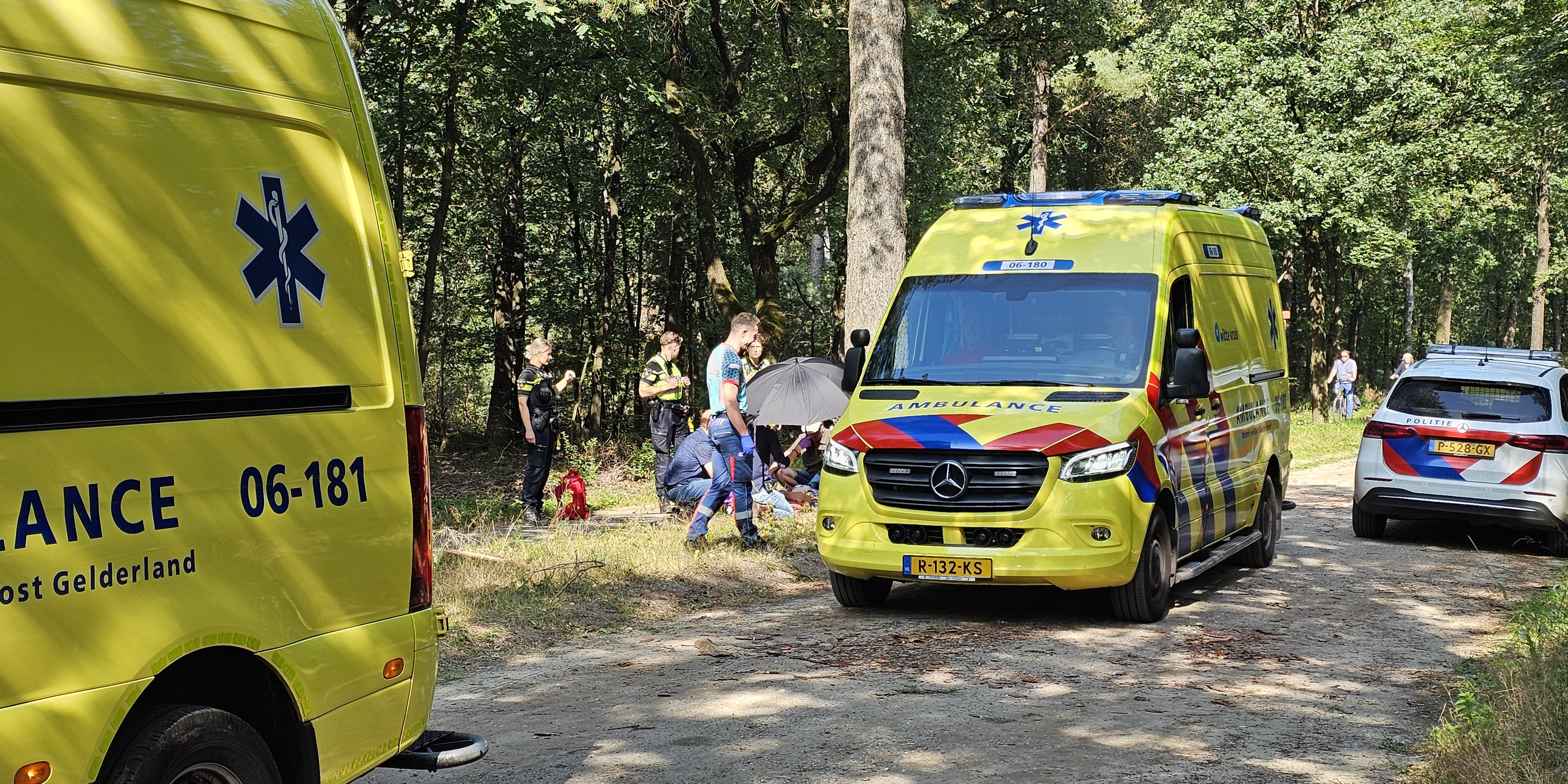 Foto: Fietsers gewond na botsing in Vierhouten