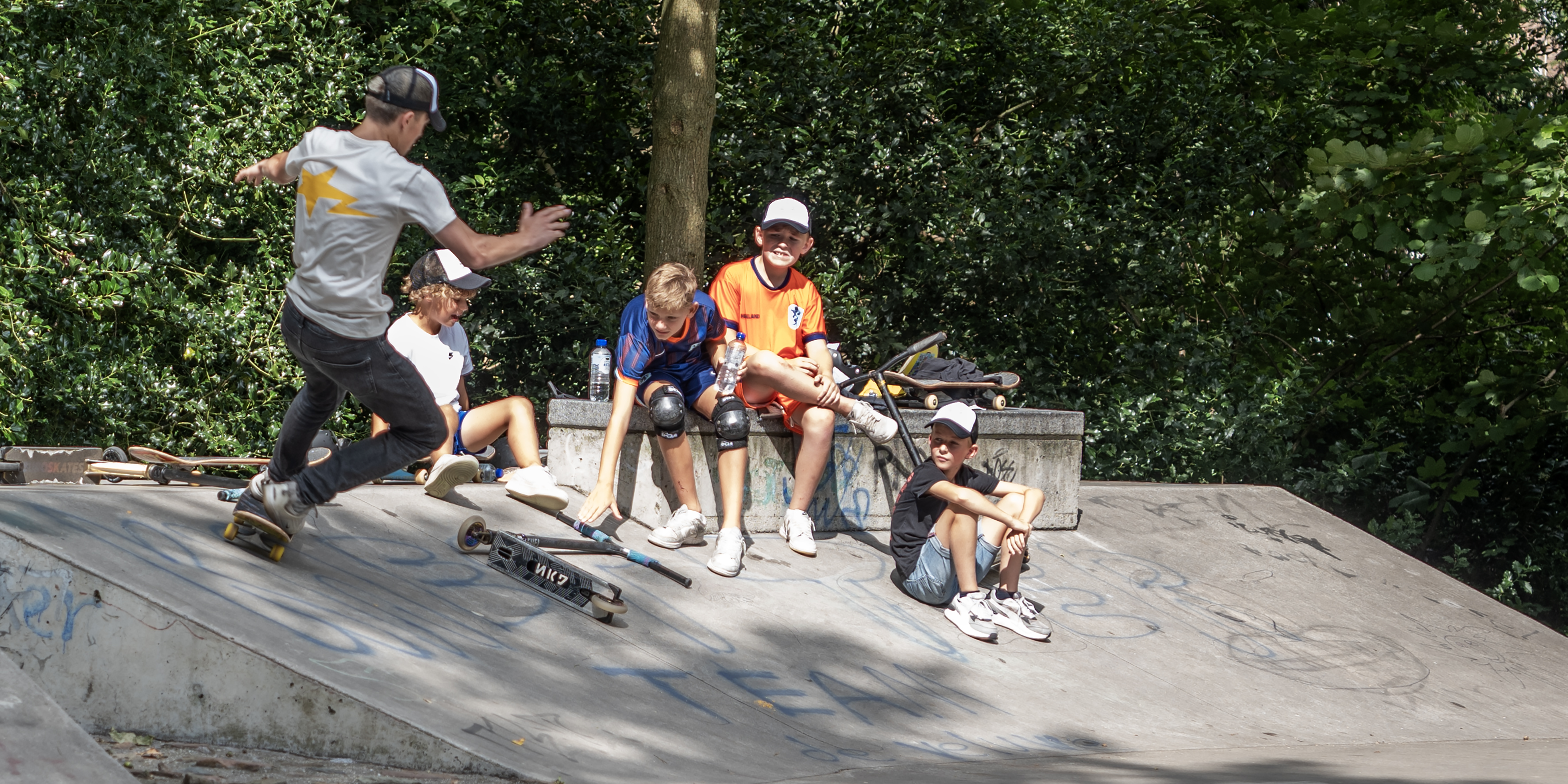 Foto: Gemoedelijke sferen en sportieve uitdagingen bij Skatepark Feitenhof