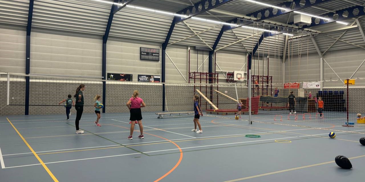 Foto: Nieuwe leden werven voor ESV Volleybal met Volleybalspeeltuin
